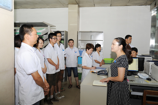 药学部开展深化文明优质示范岗位培训