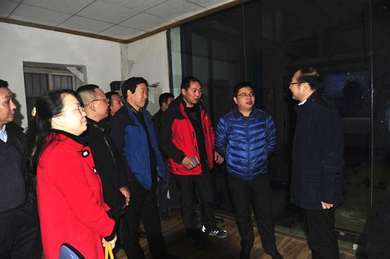 神农架林区副区长牟波一行来我院参观