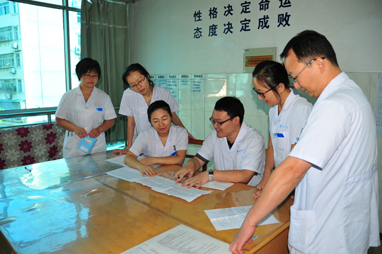 生殖医学中心“带表工作”力促全员科研