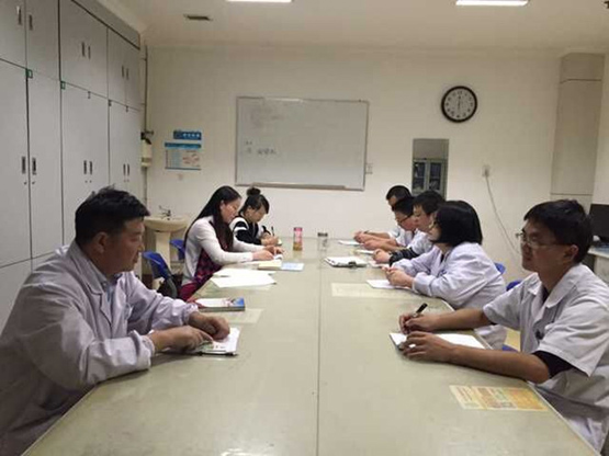 烧伤整形科党支部开展“三严三实”专题教育活动