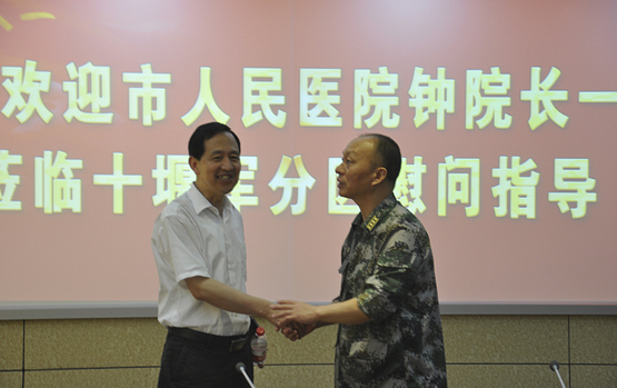 我院开展“送健康进军营”活动